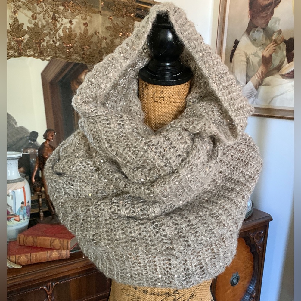 Pre-loved Warm Gray H&M Knit Infinity Scarf Shawl with Sequins